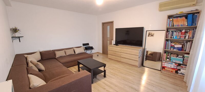 13 Septembrie, Parc Sebastian, bloc 1986, reabilitat, 61 mp, decomandat