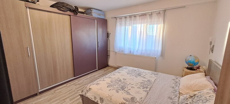 13 Septembrie, Parc Sebastian, bloc 1986, reabilitat, 61 mp, decomandat